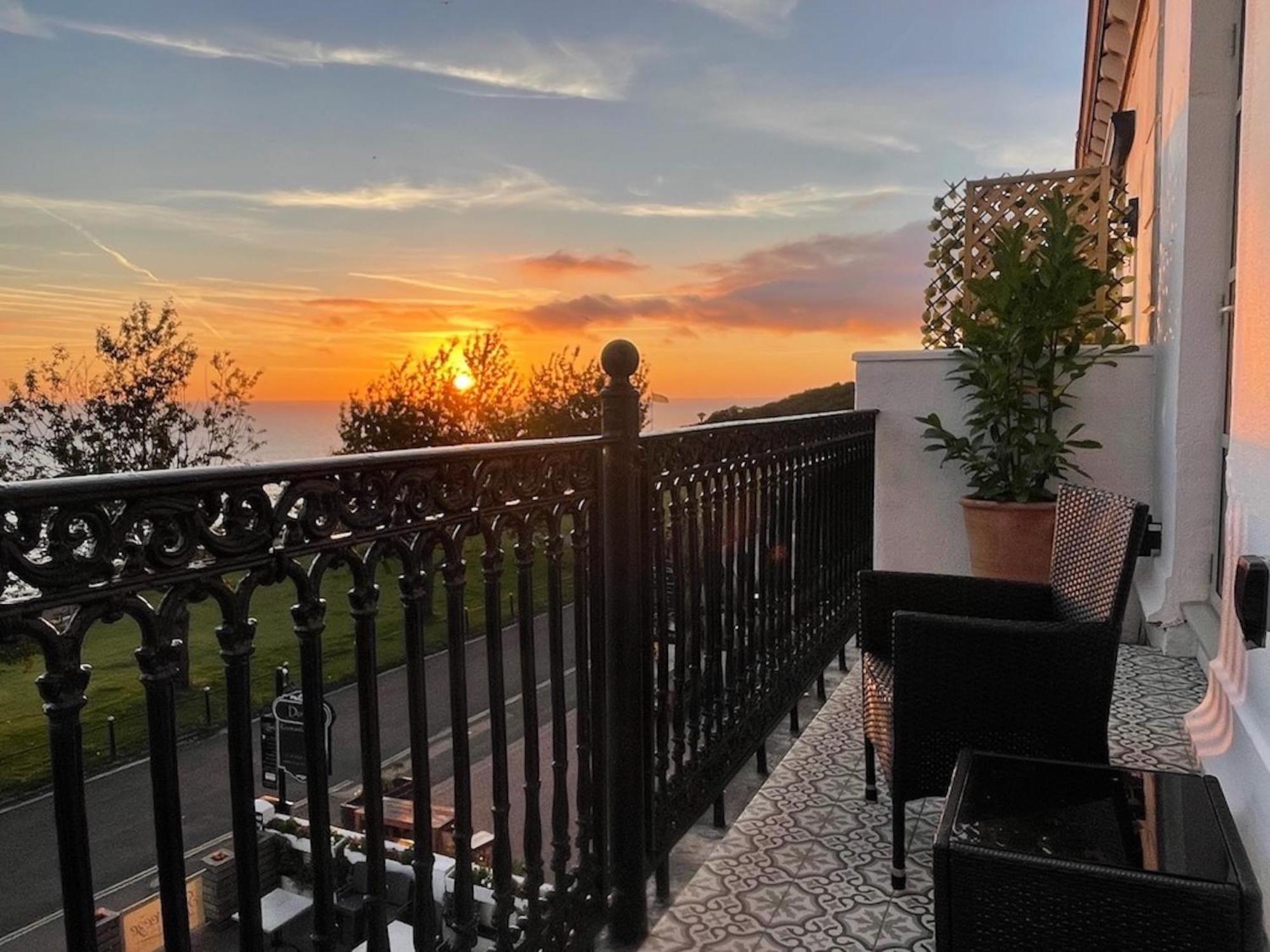 Headland View Boutique B&B Торки Екстериор снимка