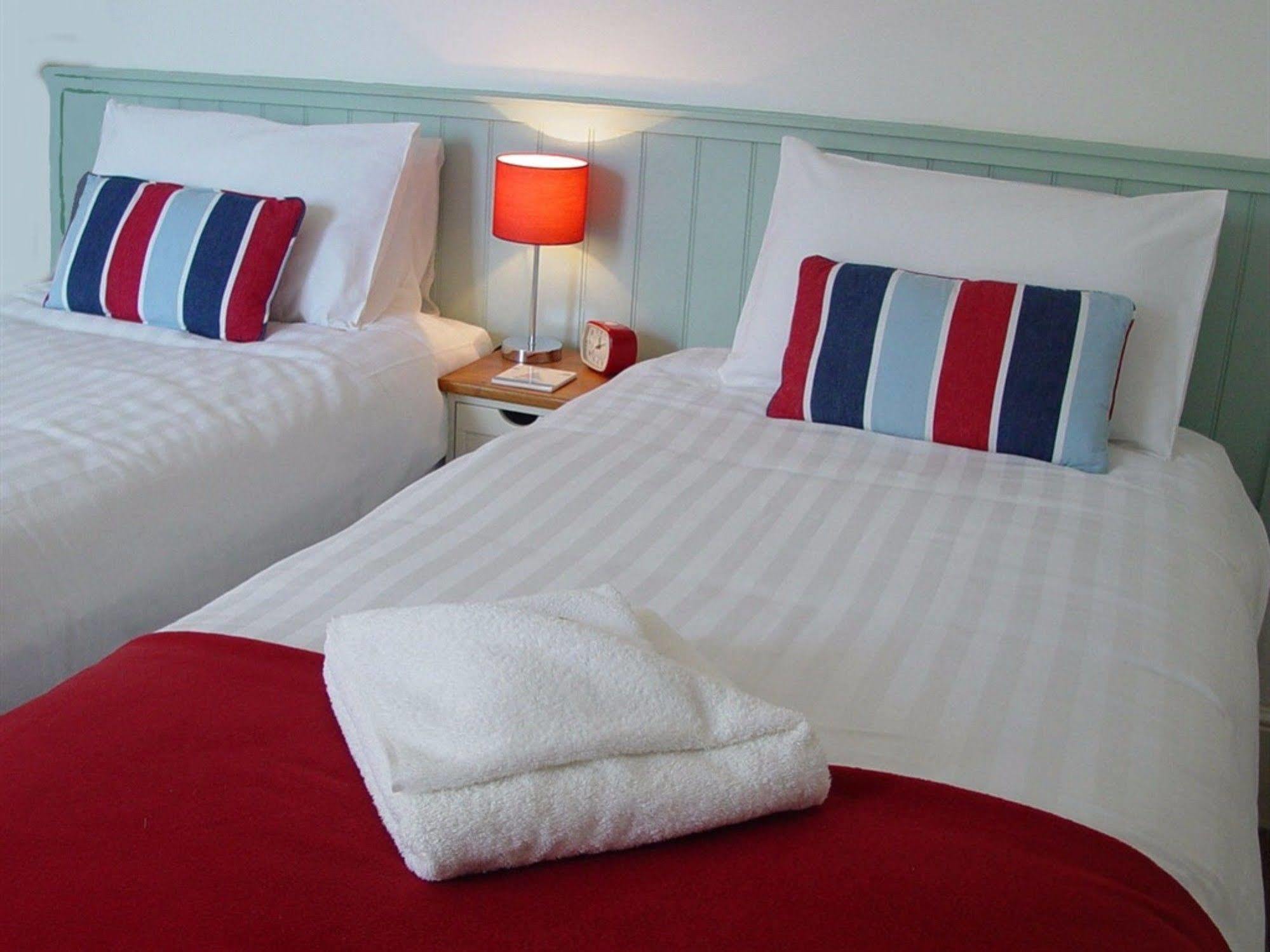 Headland View Boutique B&B Торки Екстериор снимка