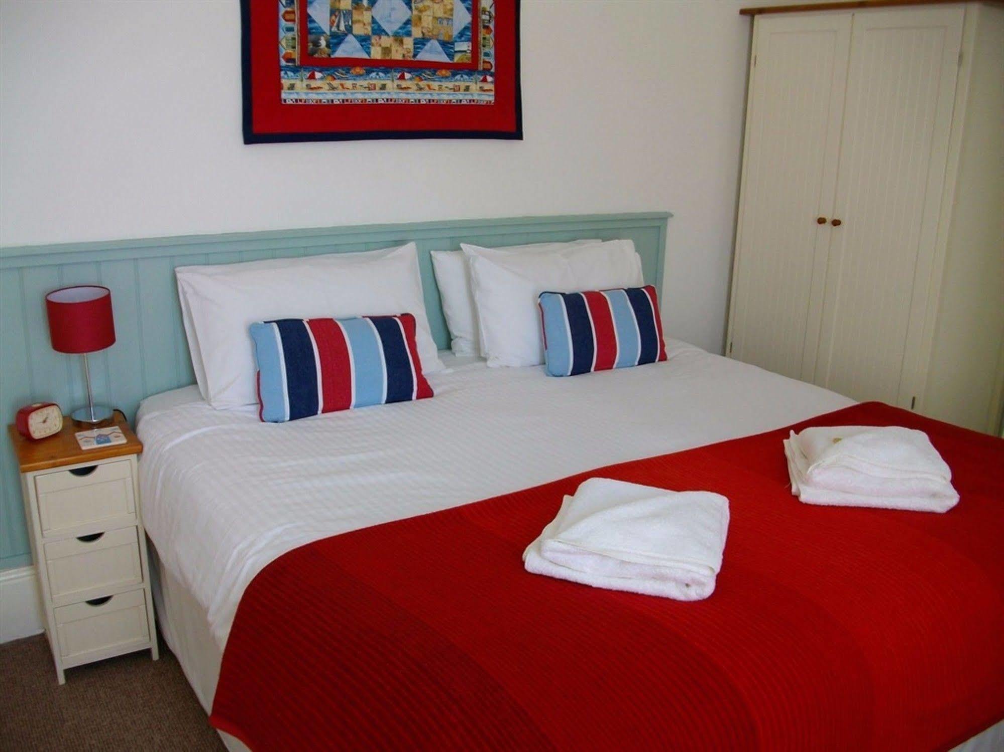 Headland View Boutique B&B Торки Екстериор снимка